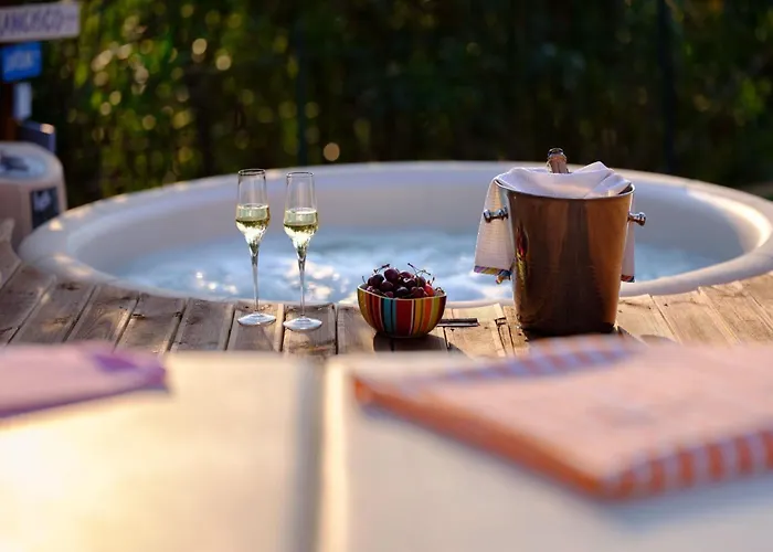 La Luna Nel Lago Lake View Garden - Happy Rentals